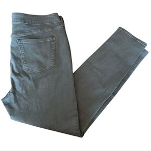 Old Navy Olive Mid-rise Rockstar Super Skinny Jeans Size 16